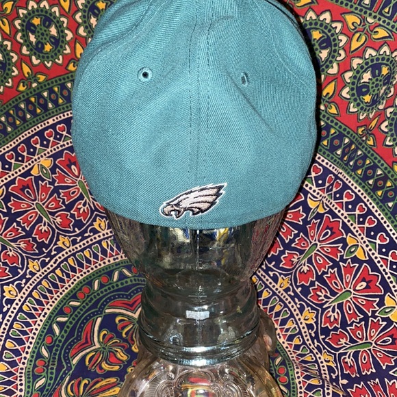 Classic New Era Philadelphia Eagles fitted hat. 7 1/8. - Picture 7 of 13